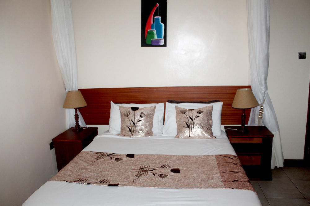 Victoria Comfort Inn Кисуму Екстериор снимка