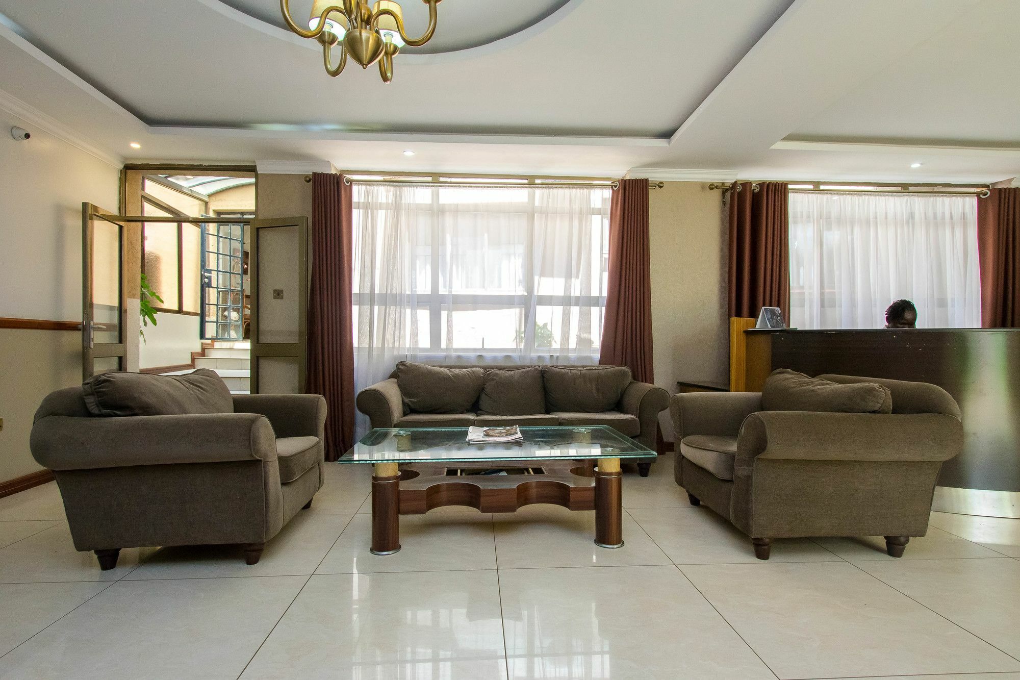 Victoria Comfort Inn Кисуму Екстериор снимка